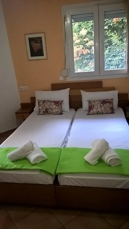 Apartament Muses Neos Marmaras